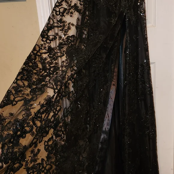 Formal/Prom - Picture 5 of 11